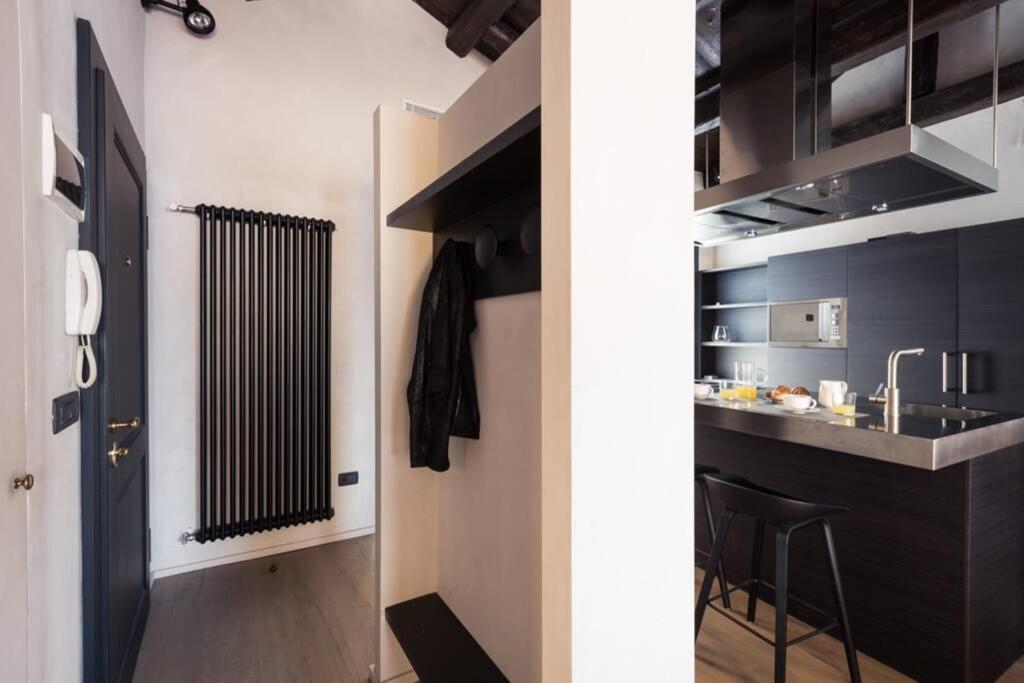 Amazing Modern Design Home, Campo dei Mori. WIFI Venesia Bagian luar foto